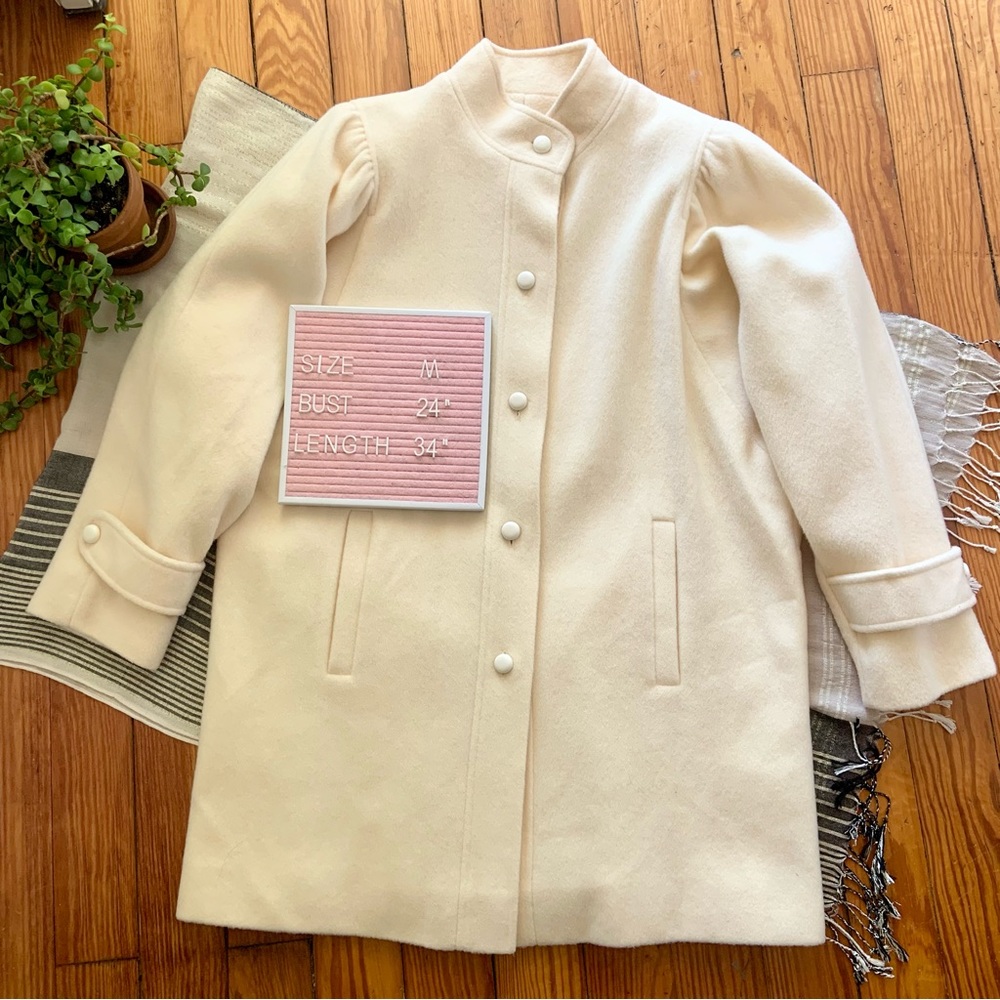 Vintage 70’s Elegant Cream Wool Winter Coat
